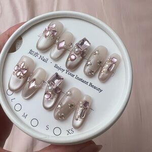 Elegant Pearl Nail Art Set with Pink Accents